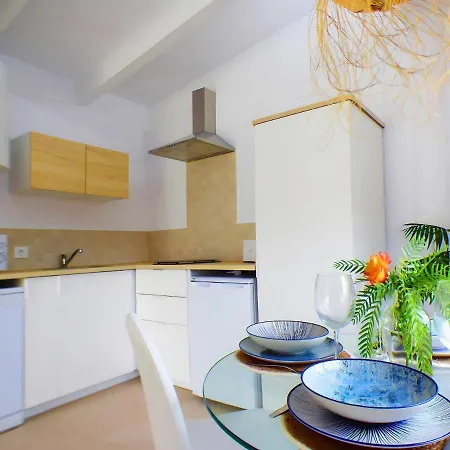 Le Petit Casa Con Piscina Privada Apartment